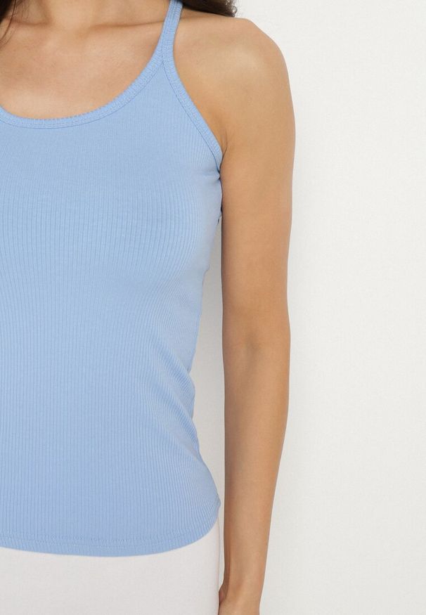 Born2be - Jasnoniebieski Top z Prążkowanego Materiału Turine. Kolor: niebieski. Materiał: materiał, prążkowany. Styl: sportowy, klasyczny