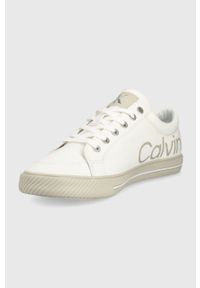 Calvin Klein Jeans tenisówki YM0YM00307.YAF męskie kolor biały. Nosek buta: okrągły. Zapięcie: sznurówki. Kolor: biały. Materiał: włókno #5