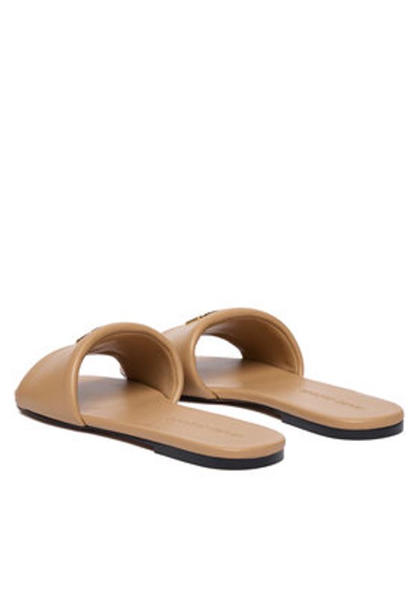 MARC JACOBS - Marc Jacobs Klapki 2P5FSA001F12 Brązowy. Kolor: brązowy. Materiał: skóra