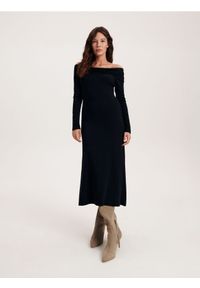 Reserved - Sukienka z odkrytymi ramionami - czarny. Kolor: czarny. Materiał: bawełna, dzianina. Typ sukienki: z odkrytymi ramionami