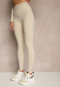 Renee - Jasnobeżowy Komplet Sportowy Legginsy i Top Typu Longsleeve Dorotia. Kolor: beżowy. Materiał: skóra #4