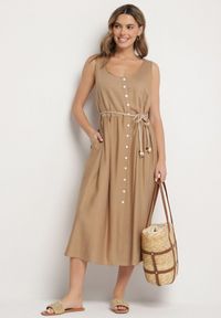 Born2be - Ciemnobeżowa Wiskozowa Sukienka o Rozkloszowanym Kroju z Guzikami Natesana. Okazja: na spacer, na co dzień. Kolor: beżowy. Materiał: wiskoza. Typ sukienki: proste. Styl: casual #7