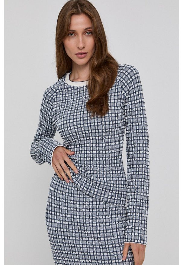 Victoria Victoria Beckham - Sweter. Okazja: na co dzień. Kolor: niebieski. Materiał: dzianina. Długość rękawa: długi rękaw. Długość: długie. Styl: casual