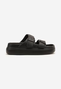 Renee - Czarne Klapki Ozdobione Klamrami Grattia. Okazja: na co dzień, na plażę. Kolor: czarny. Materiał: jeans. Wzór: aplikacja. Styl: klasyczny, casual #5