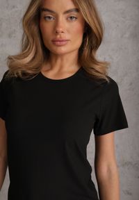 Renee - Czarny T-shirt Basic z Okrągłym Dekoltem Dolea. Okazja: na co dzień. Kolor: czarny. Materiał: jeans. Długość: krótkie. Wzór: gładki. Styl: casual #6