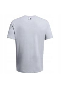 Under Armour - T-shirt Męski Z Krótkim Rękawem Foundation. Kolor: szary. Długość rękawa: krótki rękaw. Długość: krótkie. Sport: turystyka piesza