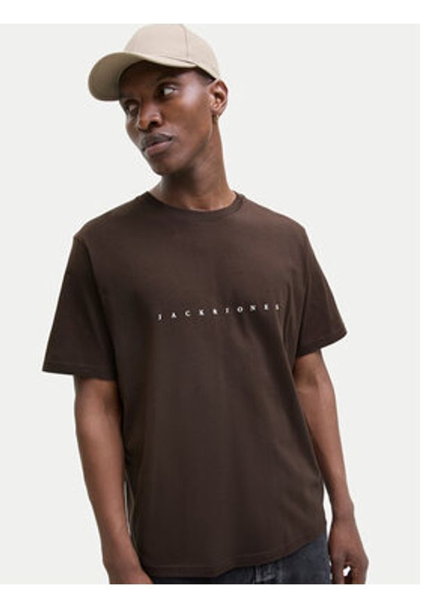 Jack & Jones T-Shirt Star 12234746 Brązowy Relaxed Fit. Kolor: brązowy. Materiał: bawełna