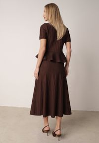 Born2be - Brązowy Komplet z Wiskozą Rozkloszowana Spódnica i Bluzka z Baskinką Adrimala. Kolor: brązowy. Materiał: wiskoza #4