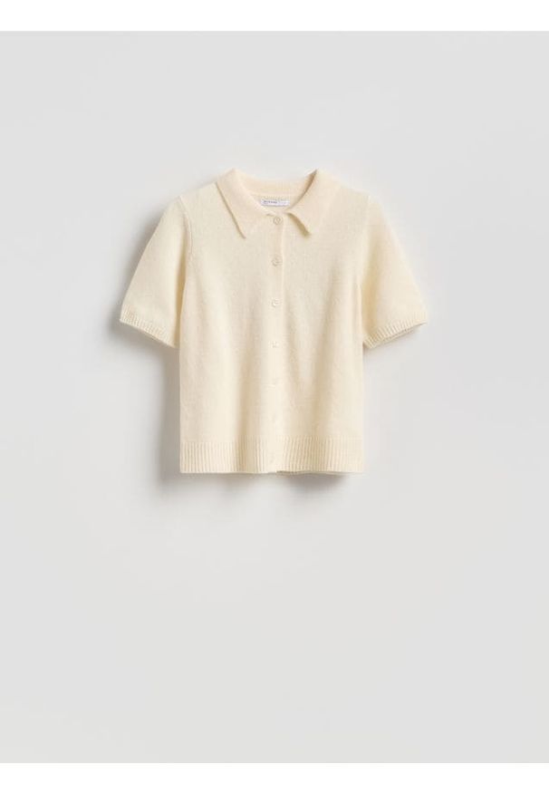 Reserved - Wełniany sweter polo - kremowy. Typ kołnierza: polo. Kolor: kremowy. Materiał: wełna