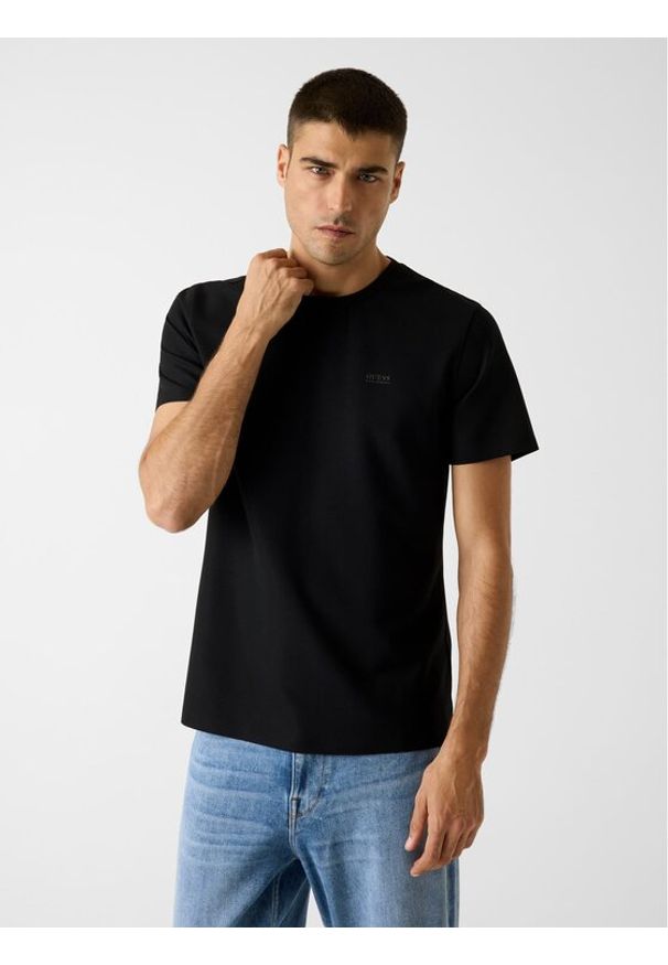 Guess T-Shirt 180290 Czarny Classic Fit. Kolor: czarny