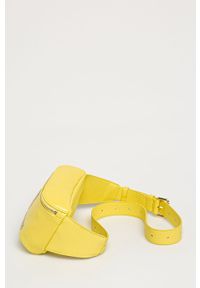 Love Moschino - Nerka. Kolor: żółty. Materiał: syntetyk, materiał, skóra ekologiczna. Wzór: aplikacja #4