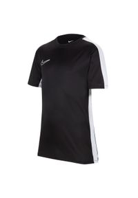 Koszulka treningowa chłopięca Nike Jr Dri-fit Academy 23. Kolor: czarny. Materiał: poliester. Długość rękawa: krótki rękaw. Technologia: Dri-Fit (Nike). Długość: krótkie. Sport: piłka nożna