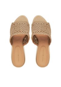TOMMY HILFIGER - Tommy Hilfiger Klapki Crochet Metallic Lthr Wedge Mule FW0FW08812 Złoty. Kolor: złoty. Materiał: skóra #5