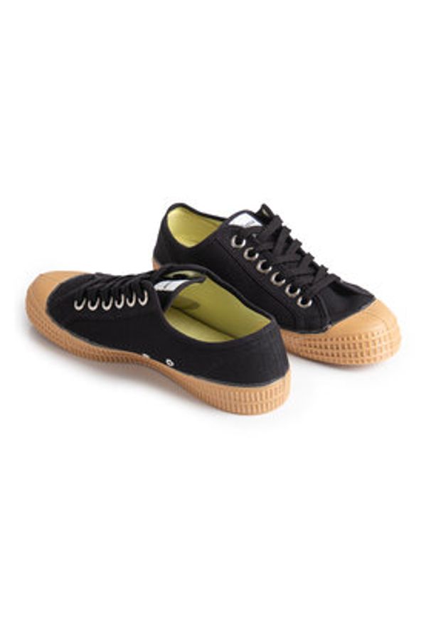 Novesta Trampki N772019-8105296-60Y60Y003_40 Czarny. Kolor: czarny
