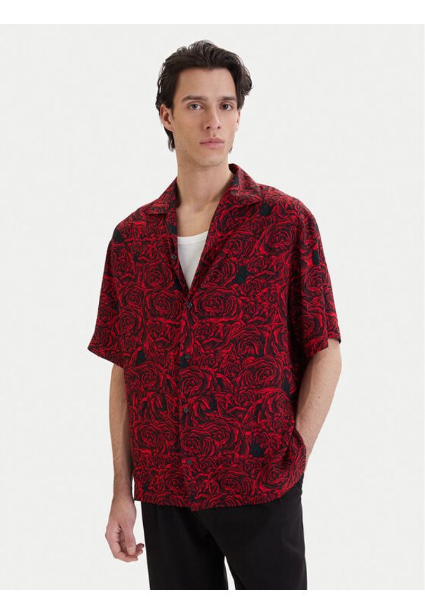 Hugo - HUGO Koszula Espino 50560596 Czerwony Relaxed Fit. Kolor: czerwony. Materiał: wiskoza