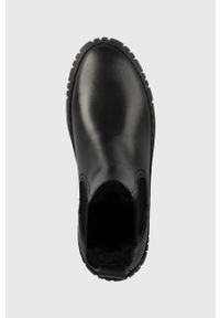 GANT - Gant botki skórzane Snowmont damskie kolor czarny na platformie ocieplone 27551372.G00. Nosek buta: okrągły. Kolor: czarny. Materiał: skóra. Obcas: na platformie #3