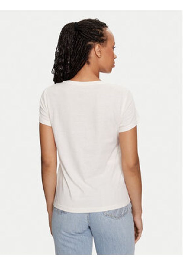 Mustang T-Shirt Alma 1015179 Écru Regular Fit. Materiał: bawełna