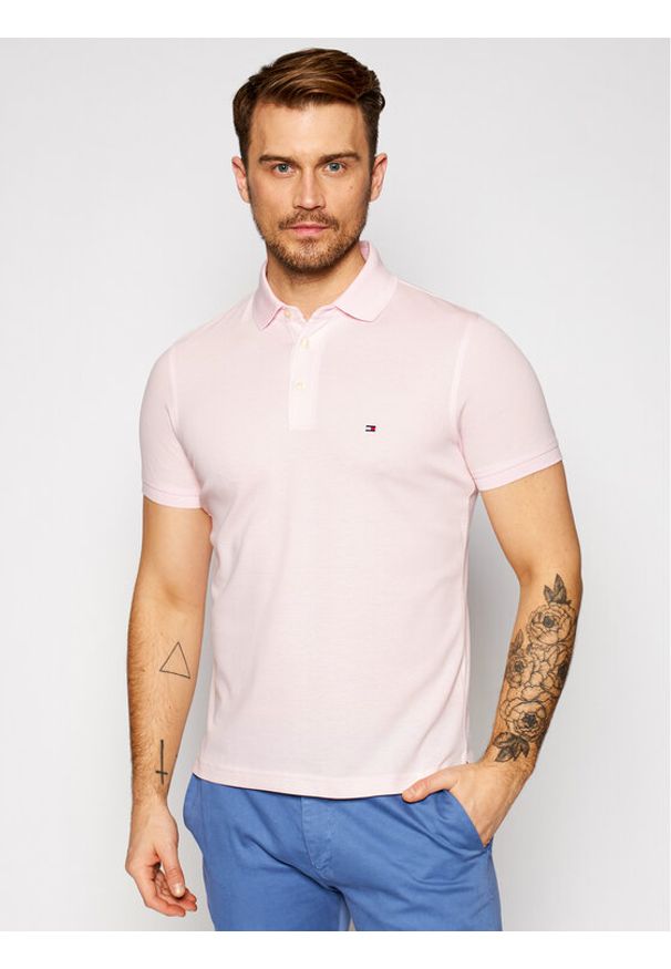 TOMMY HILFIGER - Tommy Hilfiger Polo 1985 MW0MW17771 Różowy Slim Fit. Typ kołnierza: polo. Kolor: różowy. Materiał: bawełna