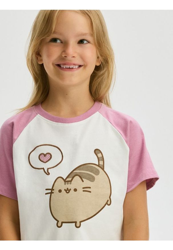 Reserved - Bawełniany t-shirt Pusheen - wielobarwny. Materiał: bawełna