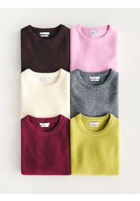 Reserved - Wełniany sweter - kremowy. Kolor: kremowy. Materiał: wełna