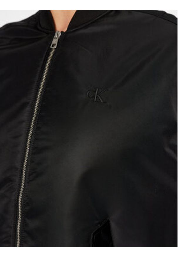 Calvin Klein Jeans Kurtka bomber J20J221082 Czarny Oversize. Kolor: czarny. Materiał: syntetyk