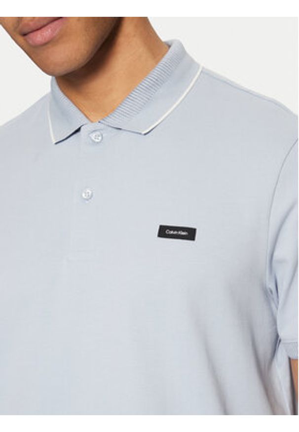 Calvin Klein Polo K10K114141 Niebieski Regular Fit. Typ kołnierza: polo. Kolor: niebieski. Materiał: bawełna