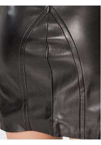 Guess Spódnica z imitacji skóry W3RD13 WF8Q0 Czarny Regular Fit. Kolor: czarny. Materiał: skóra