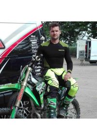 BIOTEX - Bezszwowa kamizelka Biotex hightech. Kolor: czarny, wielokolorowy, żółty. Sport: kolarstwo