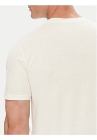 Mustang T-Shirt Austin 1016489 Écru Regular Fit. Materiał: bawełna #8