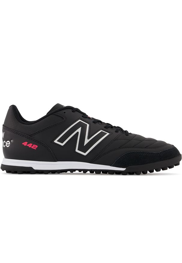 Turfy New Balance MS42TBK2 – czarne. Kolor: czarny. Materiał: materiał, syntetyk. Szerokość cholewki: normalna. Sezon: zima. Sport: piłka nożna
