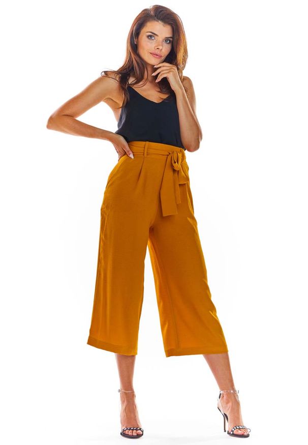 Awama - Kamelowe Stylowe Spodnie Kuloty z Wiązaniem. Materiał: elastan, poliester. Styl: elegancki
