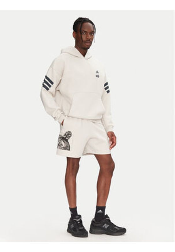 Adidas - adidas Szorty sportowe Star Wars The Mandalorian™ JI5721 Beżowy Regular Fit. Kolor: beżowy. Materiał: syntetyk, bawełna. Wzór: motyw z bajki. Styl: sportowy