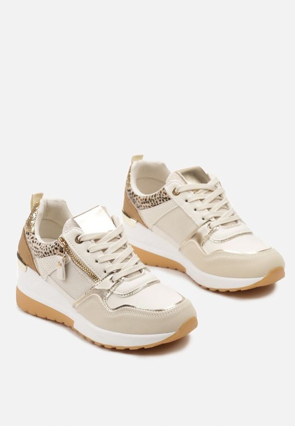 Renee - Beżowo-Brązowe Sneakersy na Niewysokim Koturnie Ozdobione Suwakiem i Wstawkami Liorrama. Nosek buta: okrągły. Zapięcie: sznurówki. Kolor: beżowy. Materiał: materiał. Wzór: aplikacja. Obcas: na koturnie. Wysokość obcasa: średni
