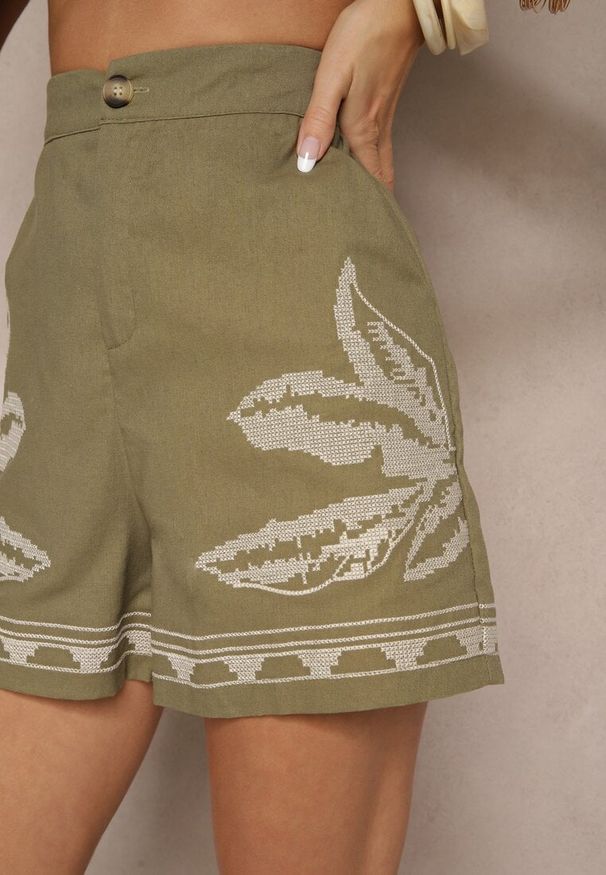 Renee - Zielone Szorty High Waist z Bawełny Zdobione Haftem Filianira. Okazja: na co dzień. Stan: podwyższony. Kolor: zielony. Materiał: bawełna. Wzór: aplikacja, haft. Sezon: lato. Styl: casual, elegancki