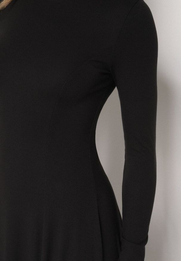 Born2be - Czarna Bawełniana Sukienka o Rozkloszowanym Kroju Tuselenea. Okazja: na co dzień. Kolor: czarny. Materiał: bawełna. Typ sukienki: proste. Styl: casual, elegancki