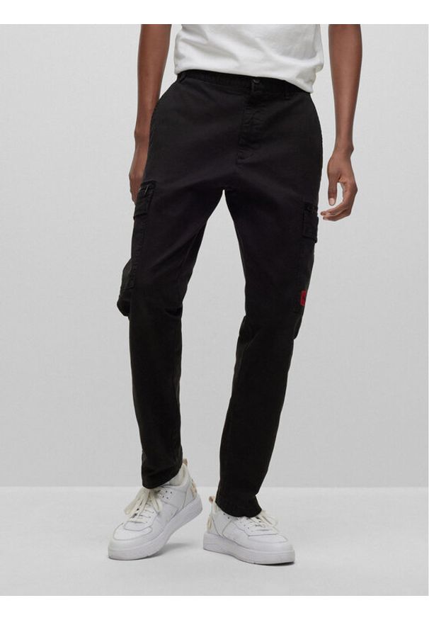 Hugo Spodnie materiałowe 50484022 Czarny Slim Fit. Kolor: czarny. Materiał: materiał