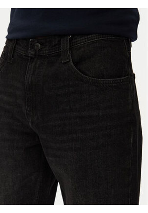 Mustang Jeansy Denver 1015512 Czarny Tapered Fit. Kolor: czarny