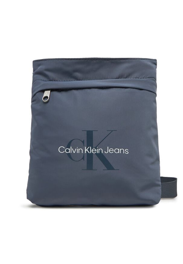 Calvin Klein Jeans Saszetka Sport Essentials Flatpack 18 LV04G3030G Granatowy. Kolor: niebieski. Materiał: materiał