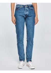Big-Star - Jeansy damskie z kolekcji Authentic niebieskie Authentic 400. Kolor: niebieski. Wzór: aplikacja, haft. Sezon: lato. Styl: klasyczny, sportowy, vintage, elegancki