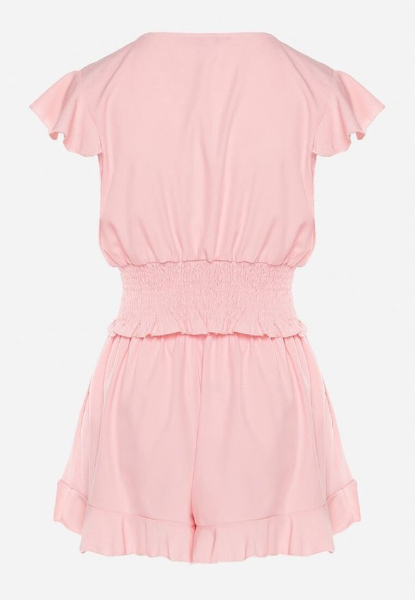 Born2be - Różowy Komplet Kopertowy Top z Gumką w Talii Szorty z Gumką w Pasie i Falbanką Nestalie. Kolor: różowy. Materiał: materiał