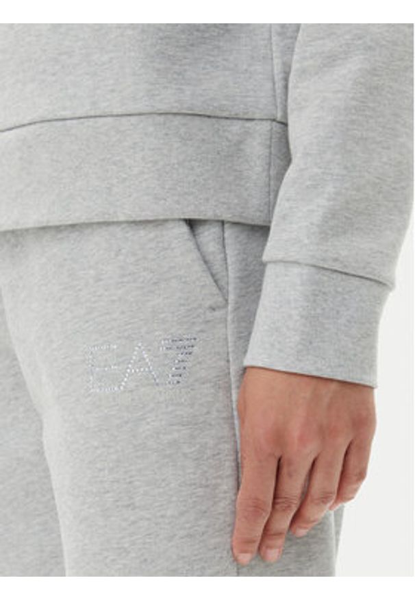 EA7 Emporio Armani Bluza 7W000095 AF12473 O8002 Szary Regular Fit. Kolor: szary. Materiał: bawełna