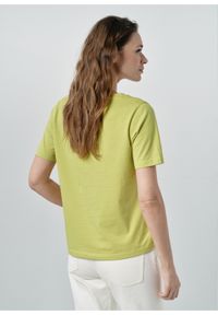 Ochnik - Limonkowy T-shirt damski basic. Kolor: zielony. Materiał: bawełna