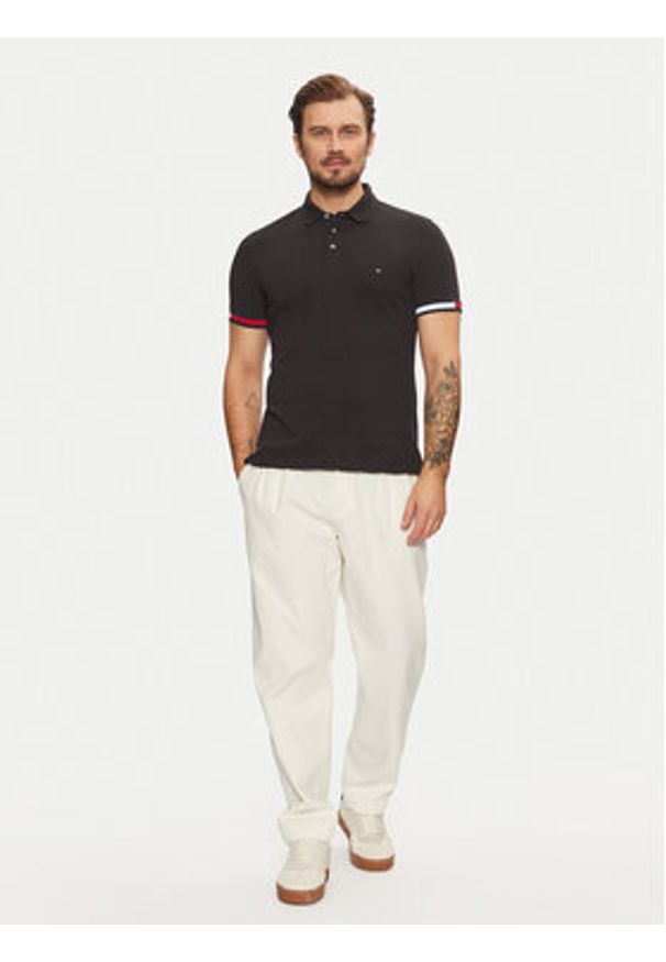 TOMMY HILFIGER - Tommy Hilfiger Polo Flag Cuff MW0MW37518 Czarny Slim Fit. Typ kołnierza: polo. Kolor: czarny. Materiał: bawełna