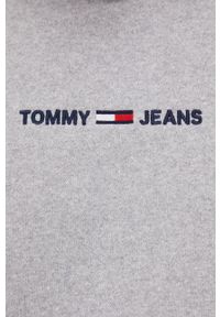 Tommy Jeans Bluza męska kolor szary z kapturem z aplikacją. Okazja: na co dzień. Typ kołnierza: kaptur. Kolor: szary. Materiał: bawełna, dzianina. Wzór: aplikacja. Styl: casual