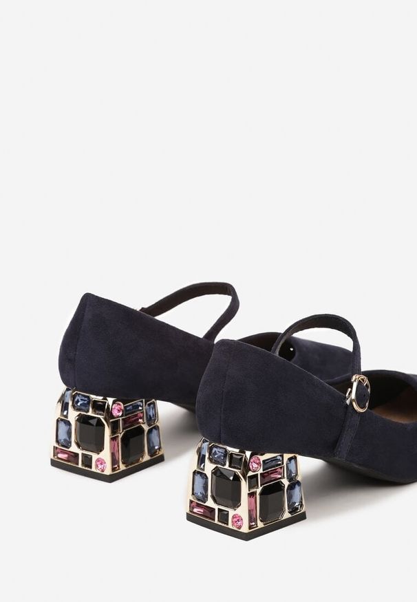 Born2be - Granatowe Czółenka Vices na Biżuteryjnym Słupku z Paskiem z Klamerką i Skórzaną Wkładką Etalla. Okazja: do pracy, na spotkanie biznesowe. Zapięcie: pasek. Kolor: niebieski. Materiał: skóra. Wzór: aplikacja. Obcas: na słupku. Styl: biznesowy. Wysokość obcasa: średni