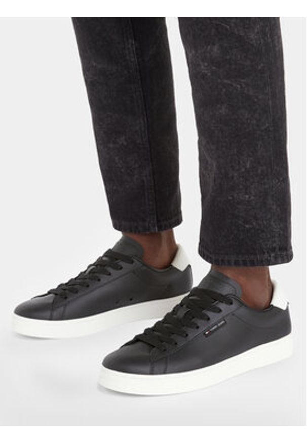 Tommy Jeans Sneakersy Tjm Leather Low Cupsole EM0EM01374 Czarny. Kolor: czarny. Materiał: skóra