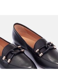 Marco Shoes Loafersy z ozdobą czarne. Kolor: czarny. Wzór: aplikacja #11