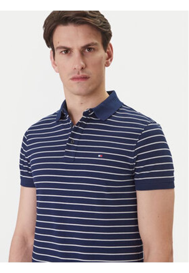 TOMMY HILFIGER - Tommy Hilfiger Polo 1985 MW0MW17771 Granatowy Slim Fit. Typ kołnierza: polo. Kolor: niebieski. Materiał: bawełna