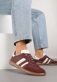 Born2be - Bordowe Płaskie Sneakersy Ozdobione Paskami Glaria. Nosek buta: okrągły. Zapięcie: pasek. Kolor: czerwony. Wzór: aplikacja. Obcas: na obcasie. Wysokość obcasa: niski #3