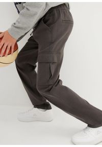bonprix - Spodnie cargo o kroju loose fit, z gumką w pasie i prostymi nogawkami, uszyte z czystej bawełny. Kolor: szary. Materiał: bawełna #3